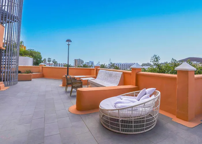 Coral Alisios Los Cristianos (Tenerife)