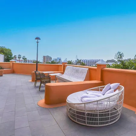 Coral Alisios Los Cristianos (Tenerife)