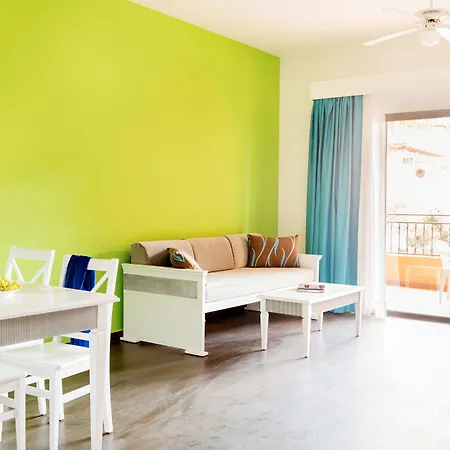 Coral Alisios Los Cristianos (Tenerife)